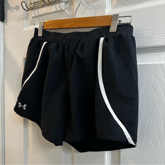 UNDER ARMOUR women's FLY SHORTS - BLACK/WHITE size small - Picture 2 of 7